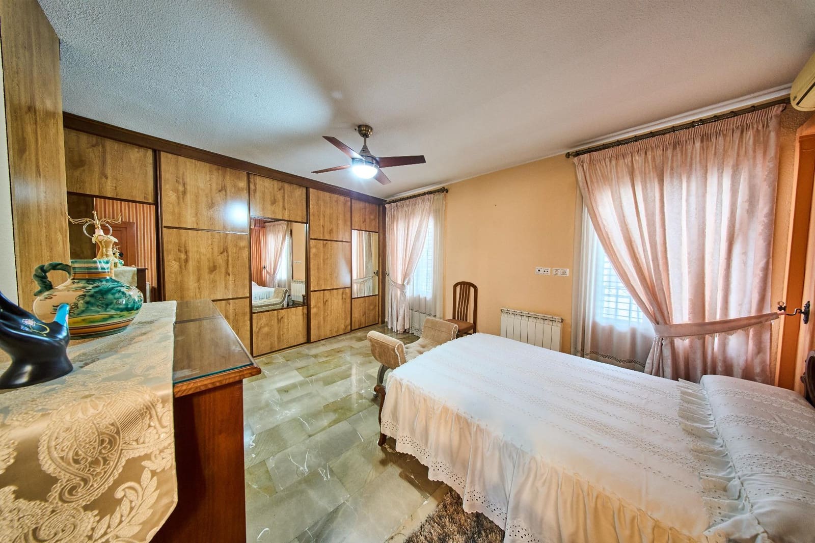3 bedroom Terraced Villa for sale in Santa Fe with garage - € 285,000 (Ref: 9608237)
