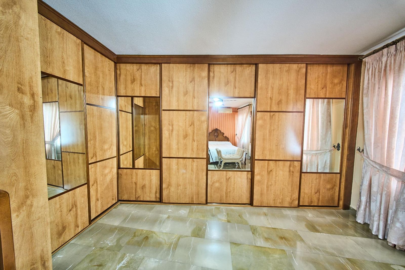 3 bedroom Terraced Villa for sale in Santa Fe with garage - € 285,000 (Ref: 9608237)