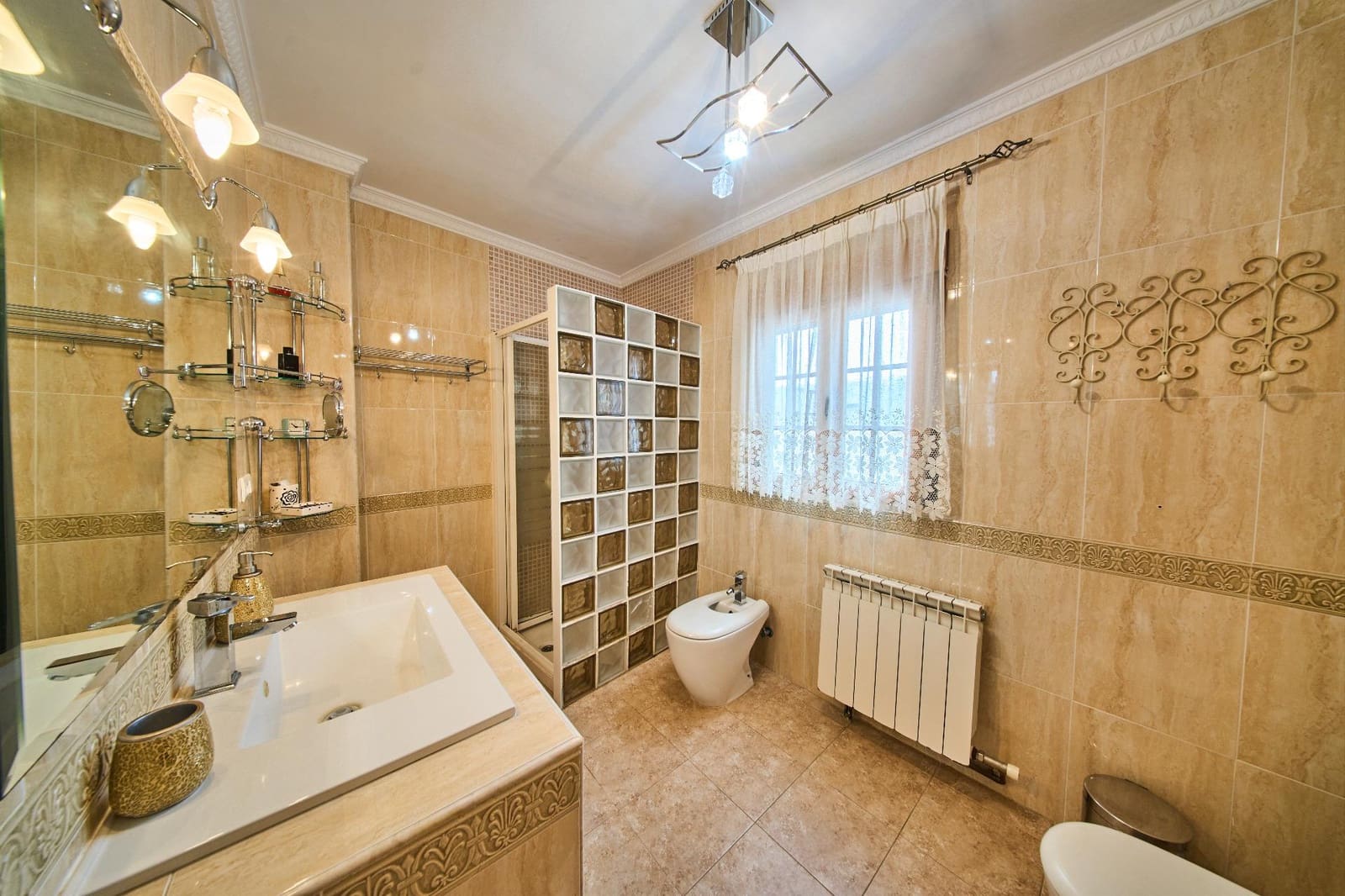3 bedroom Terraced Villa for sale in Santa Fe with garage - € 285,000 (Ref: 9608237)