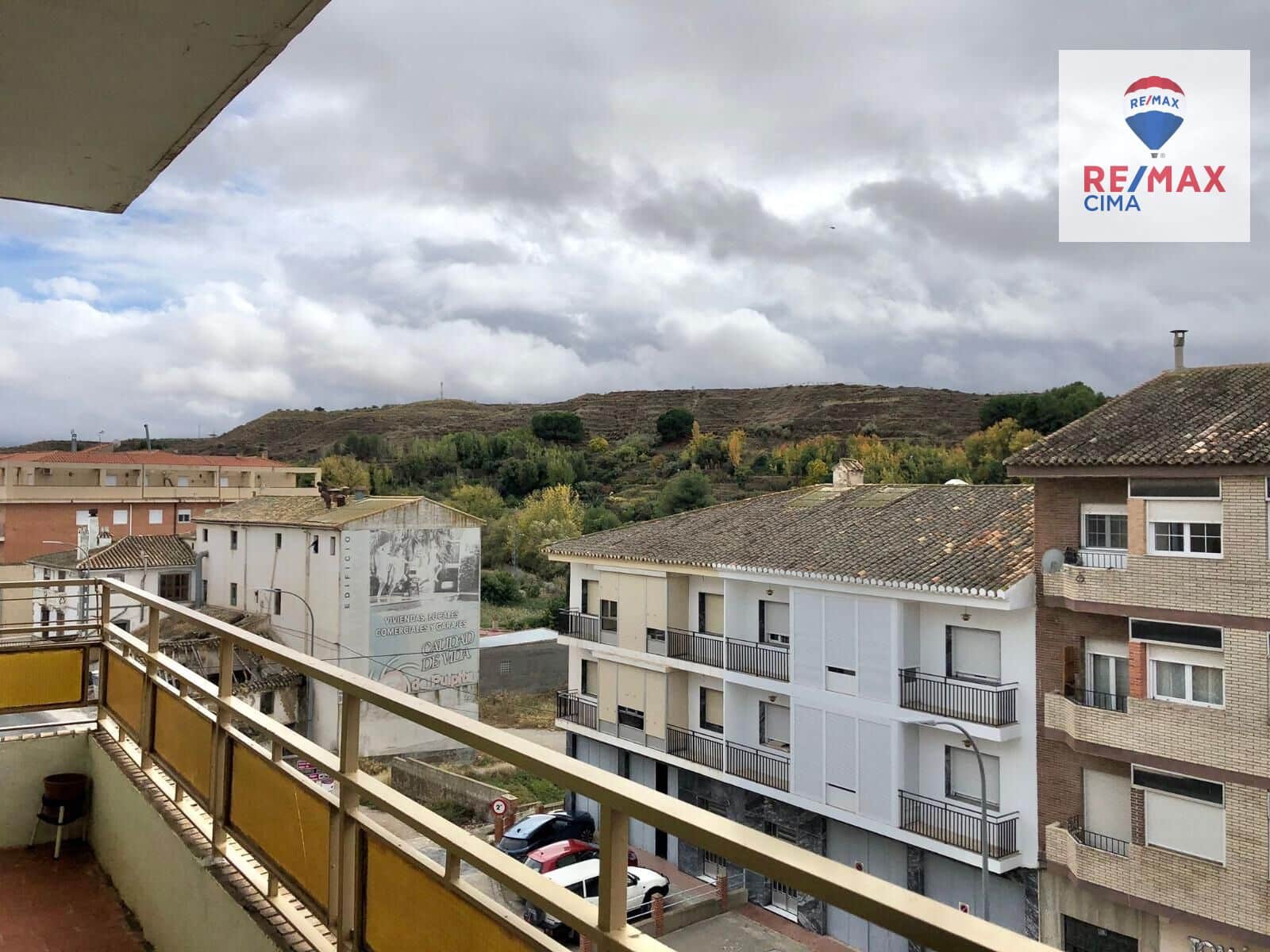 Piso de 4 habitaciones en Cúllar en venta - 45.000 € (Ref: 9608238)