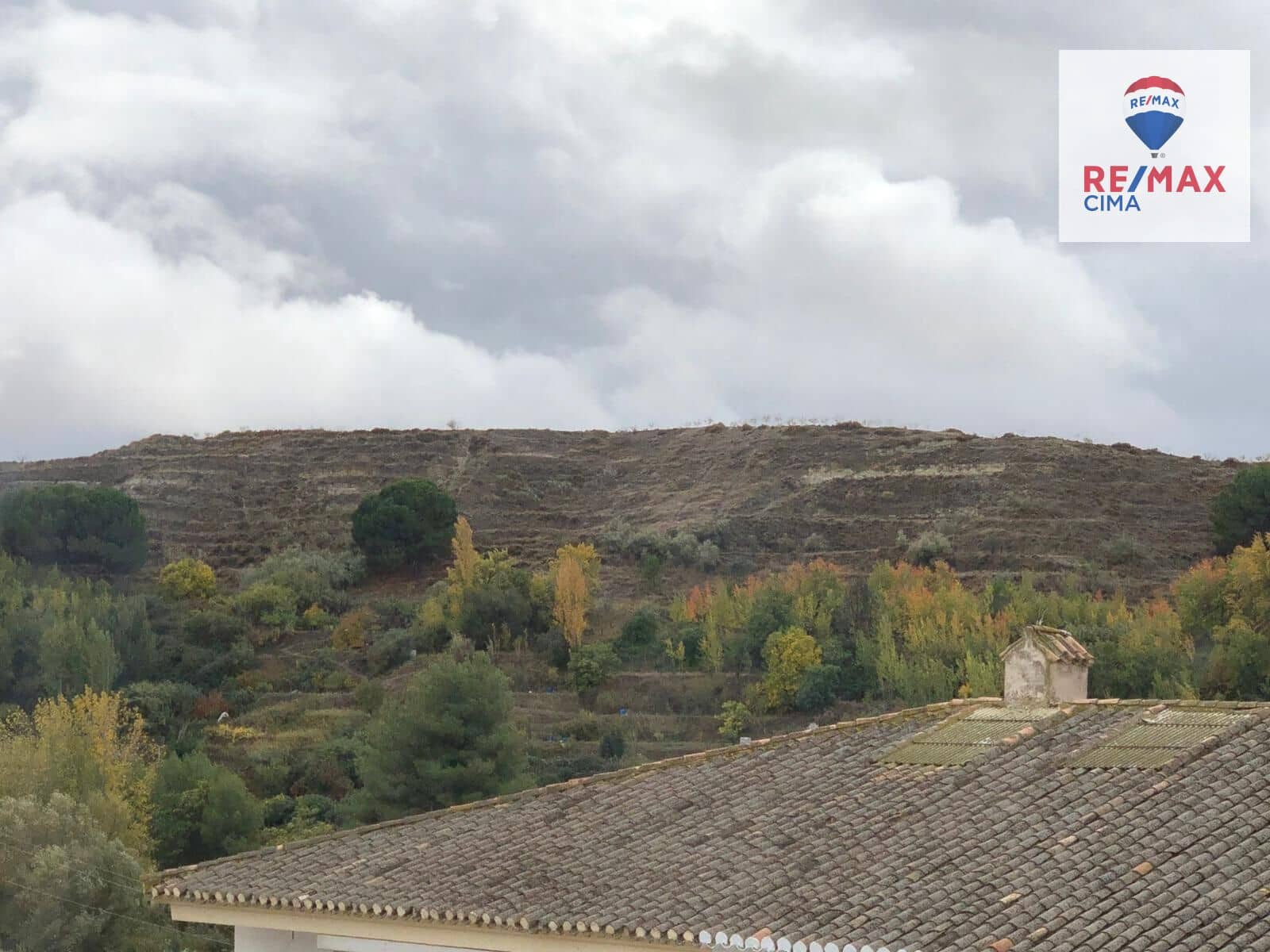 Piso de 4 habitaciones en Cúllar en venta - 45.000 € (Ref: 9608238)