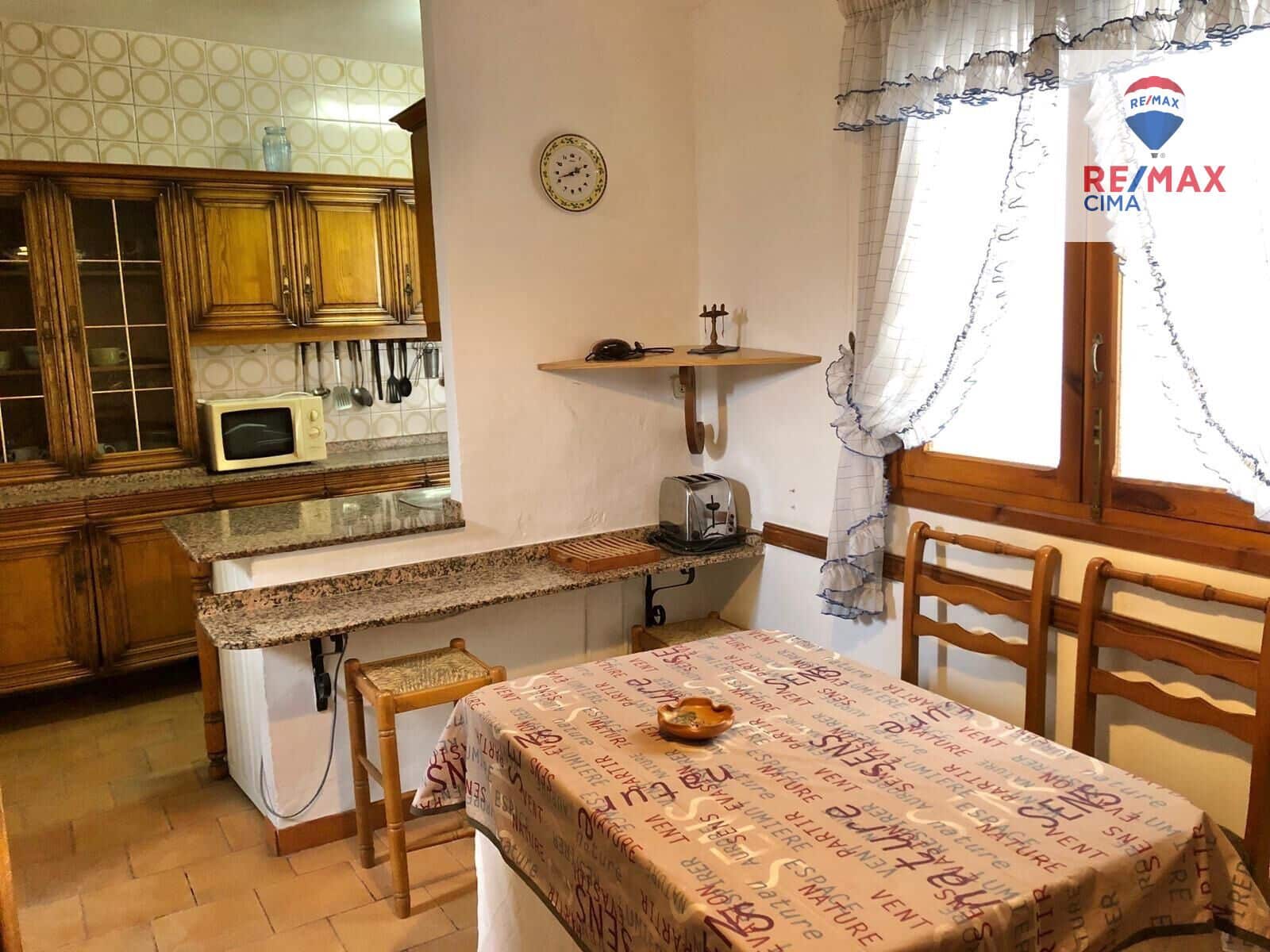 Piso de 4 habitaciones en Cúllar en venta - 45.000 € (Ref: 9608238)