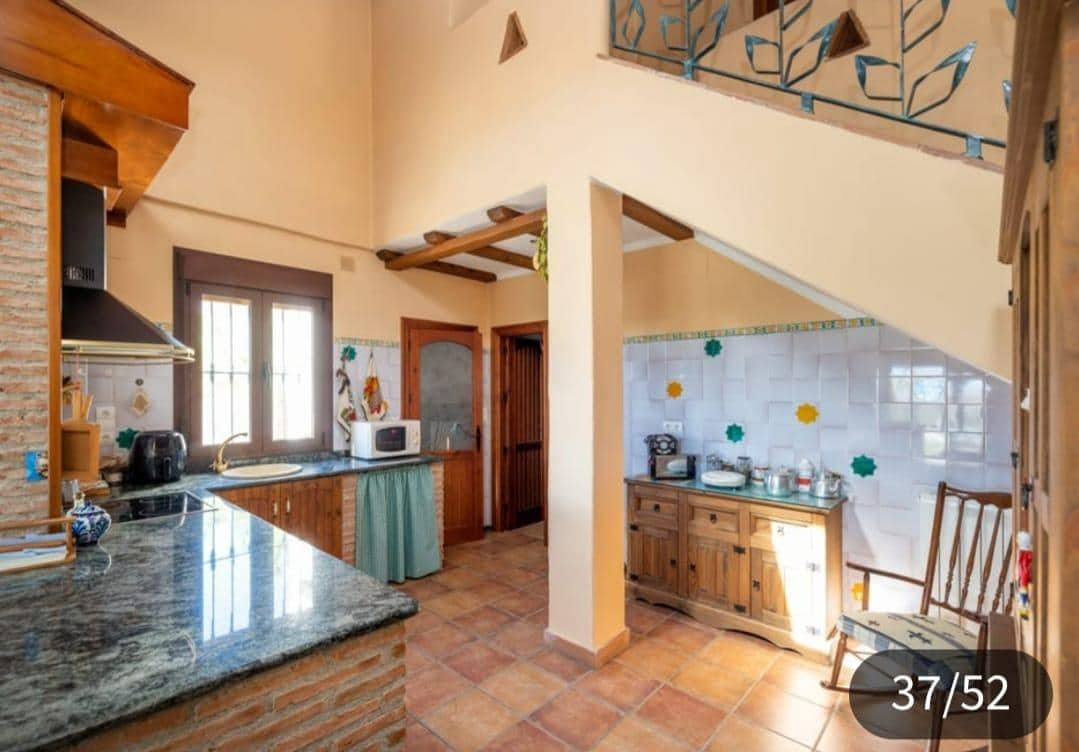 4 sypialnia Willa na sprzedaż w Niguelas z basenem garażem - 419 000 € (Ref: 9608239)