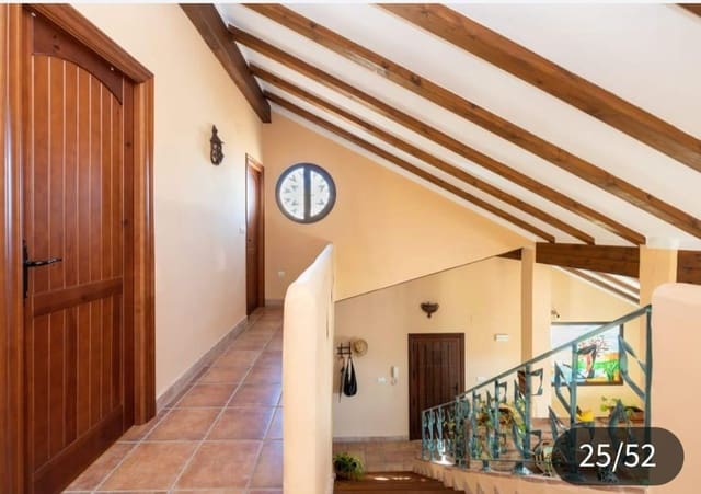 4 sypialnia Willa na sprzedaż w Nigüelas z basenem garażem - 419 000 € (Ref: 9608239)