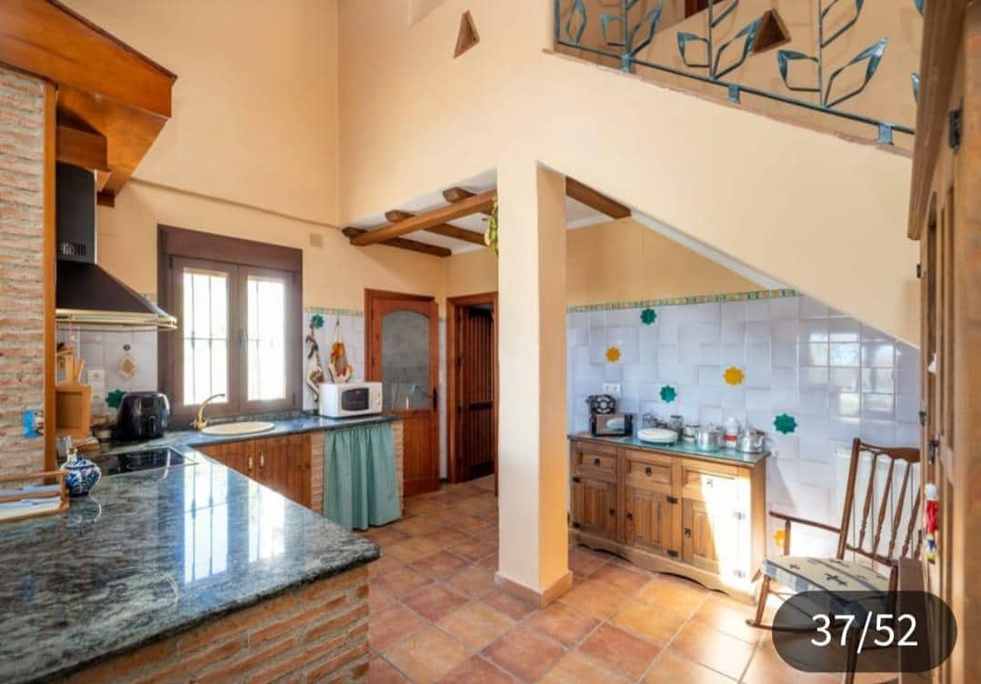 4 soverom Villa til salgs i Niguelas med svømmebasseng garasje - € 419 000 (Ref: 9608239)