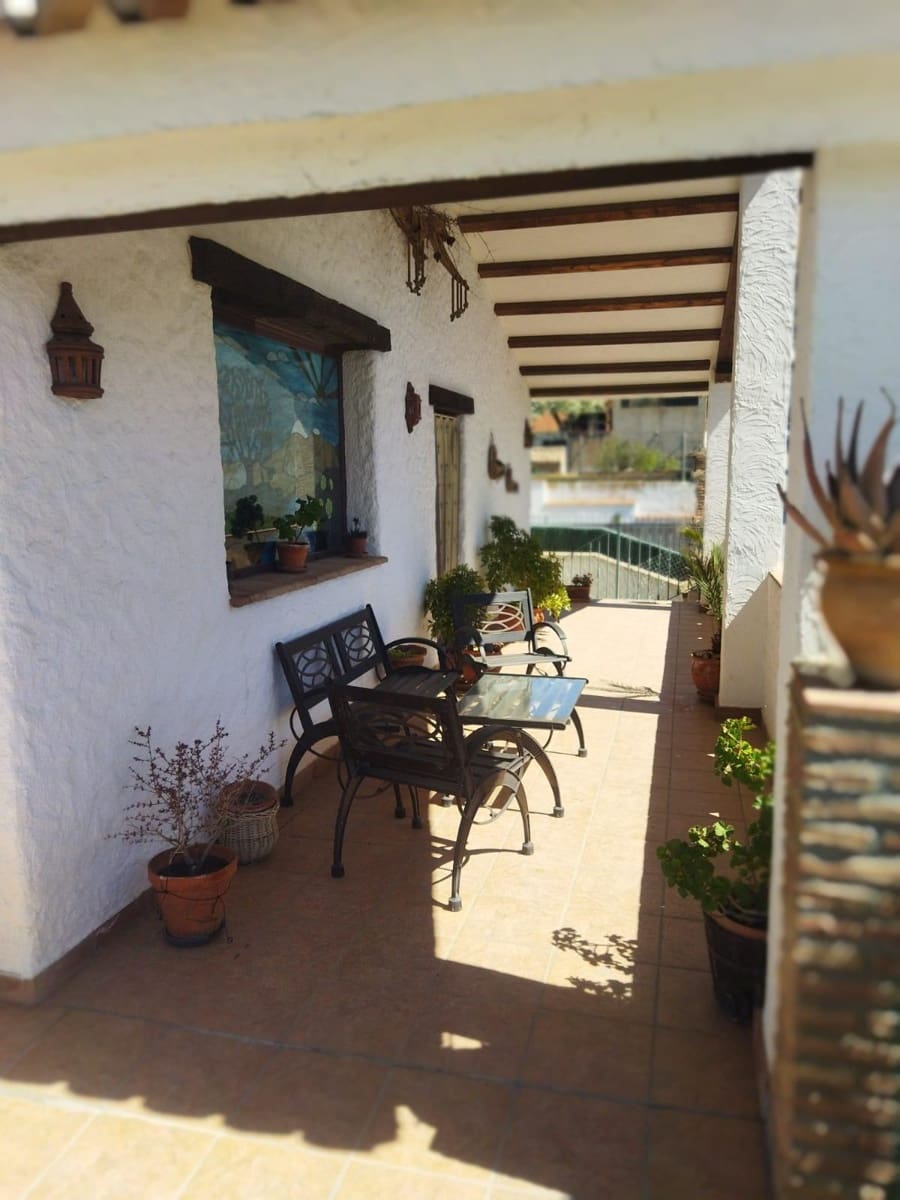 4 soverom Villa til salgs i Niguelas med svømmebasseng garasje - € 419 000 (Ref: 9608239)