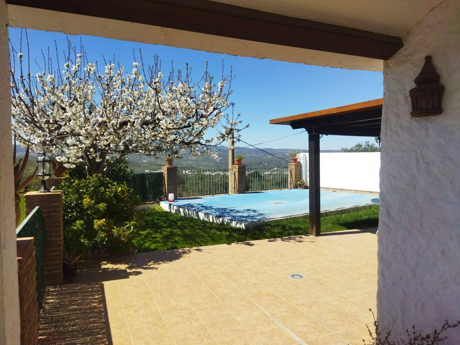 4 soverom Villa til salgs i Niguelas med svømmebasseng garasje - € 419 000 (Ref: 9608239)