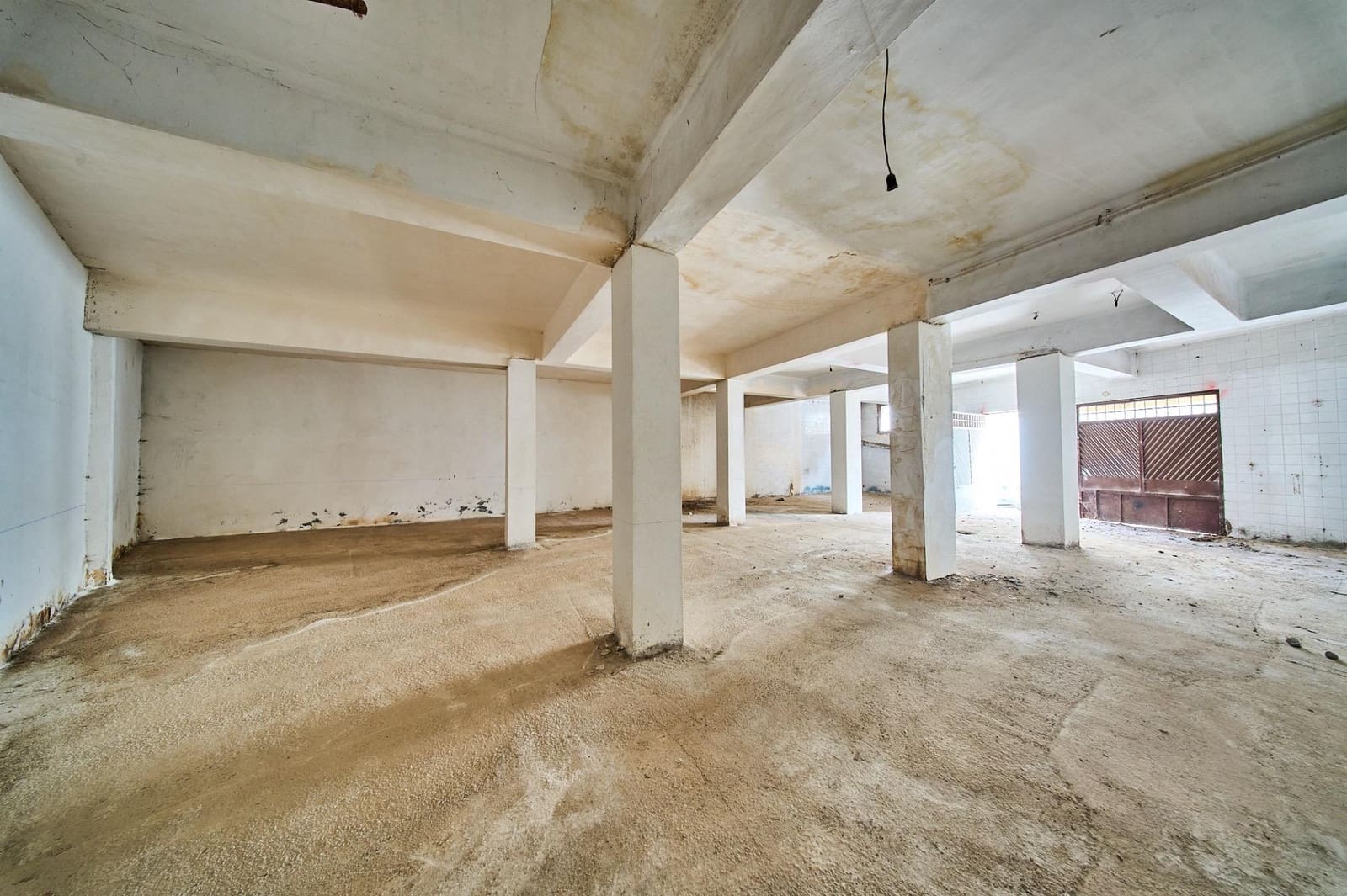 Commerciale in vendita in Baza - 59.000 € (Rif: 9611417)