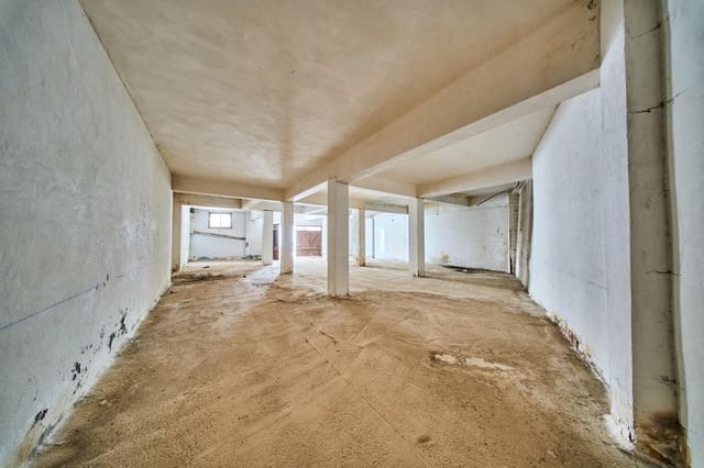 Commerciale in vendita in Baza - 59.000 € (Rif: 9611417)