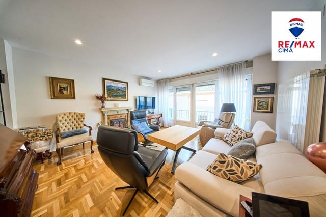 5 slaapkamer Flat te koop in Granada stad - € 890.000 (Ref: 9616071)