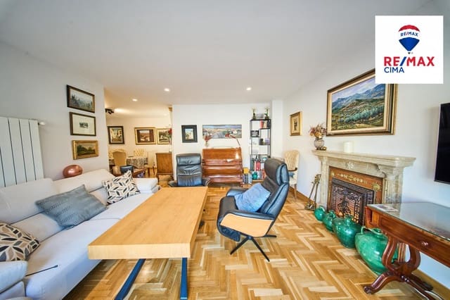 5 slaapkamer Flat te koop in Granada stad - € 890.000 (Ref: 9616071)