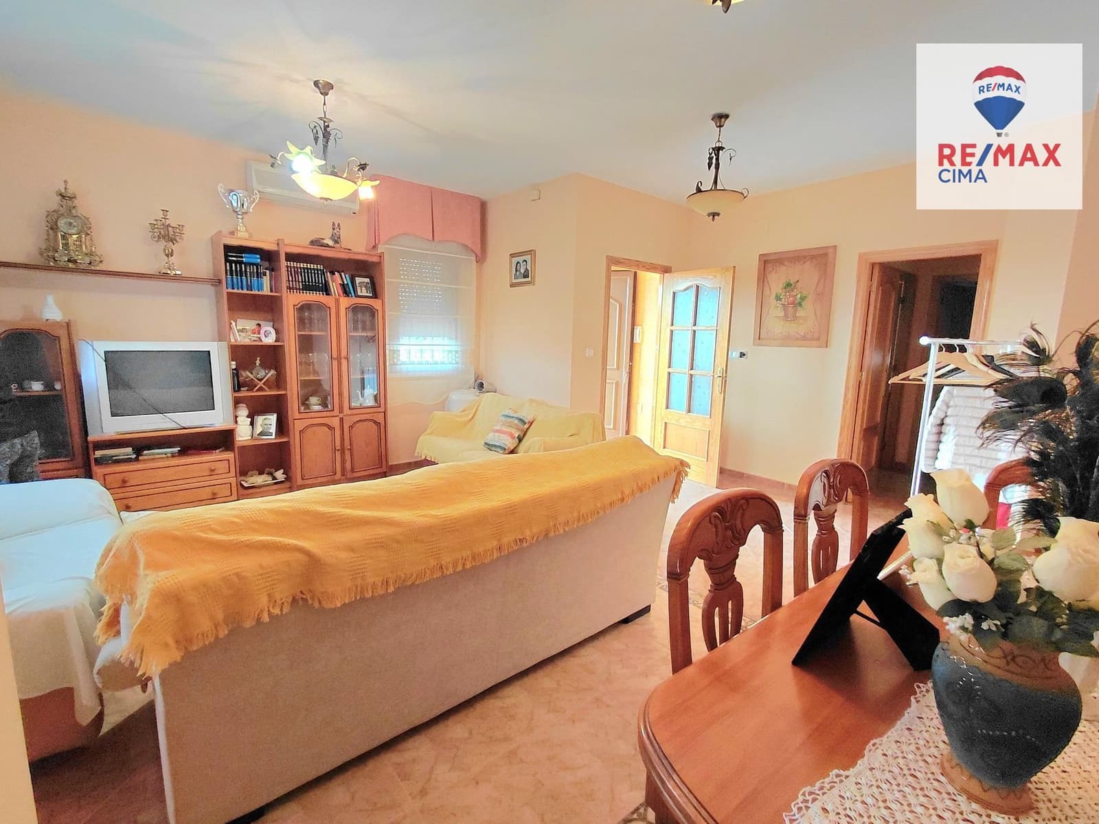 7 Zimmer Villa zu verkaufen in Benamaurel mit Garage - 230.000 € (Ref: 9616072)