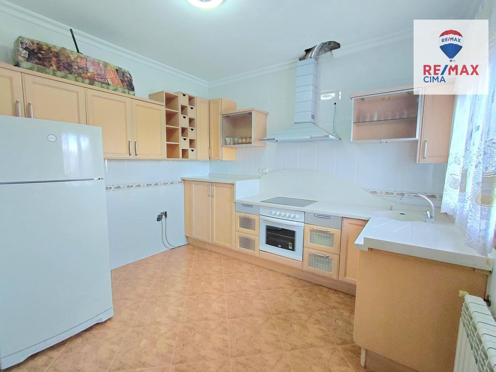 7 Zimmer Villa zu verkaufen in Benamaurel mit Garage - 230.000 € (Ref: 9616072)