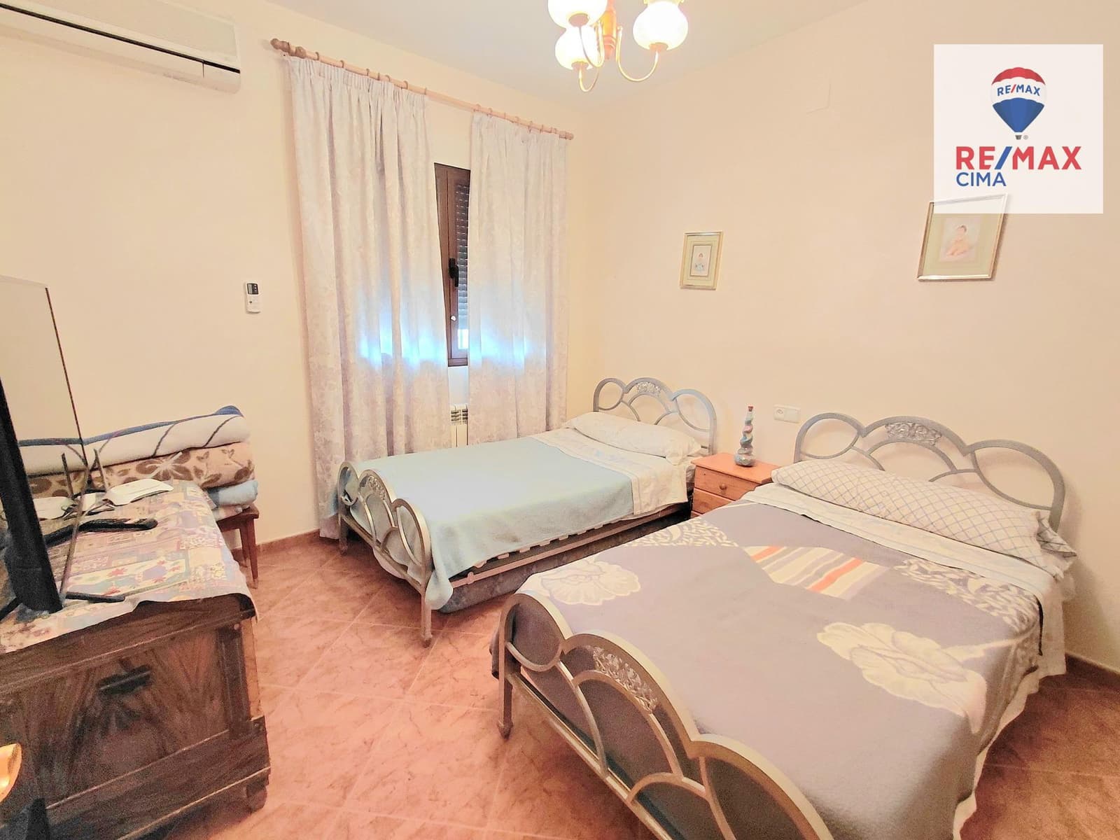 7 Zimmer Villa zu verkaufen in Benamaurel mit Garage - 230.000 € (Ref: 9616072)