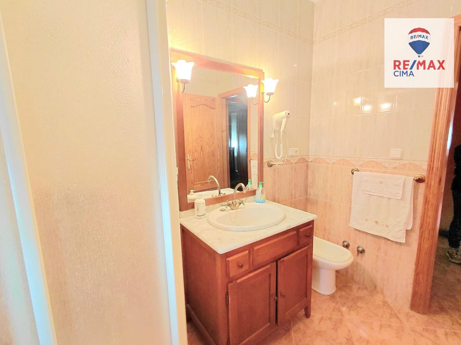 7 Zimmer Villa zu verkaufen in Benamaurel mit Garage - 230.000 € (Ref: 9616072)