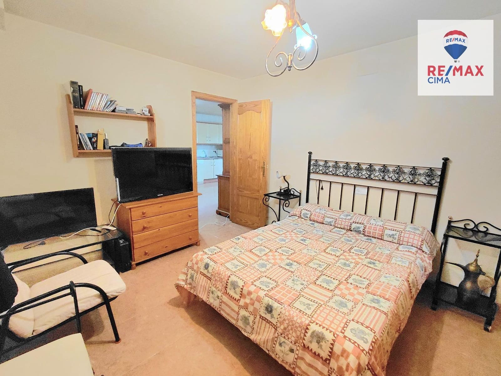 7 Zimmer Villa zu verkaufen in Benamaurel mit Garage - 230.000 € (Ref: 9616072)