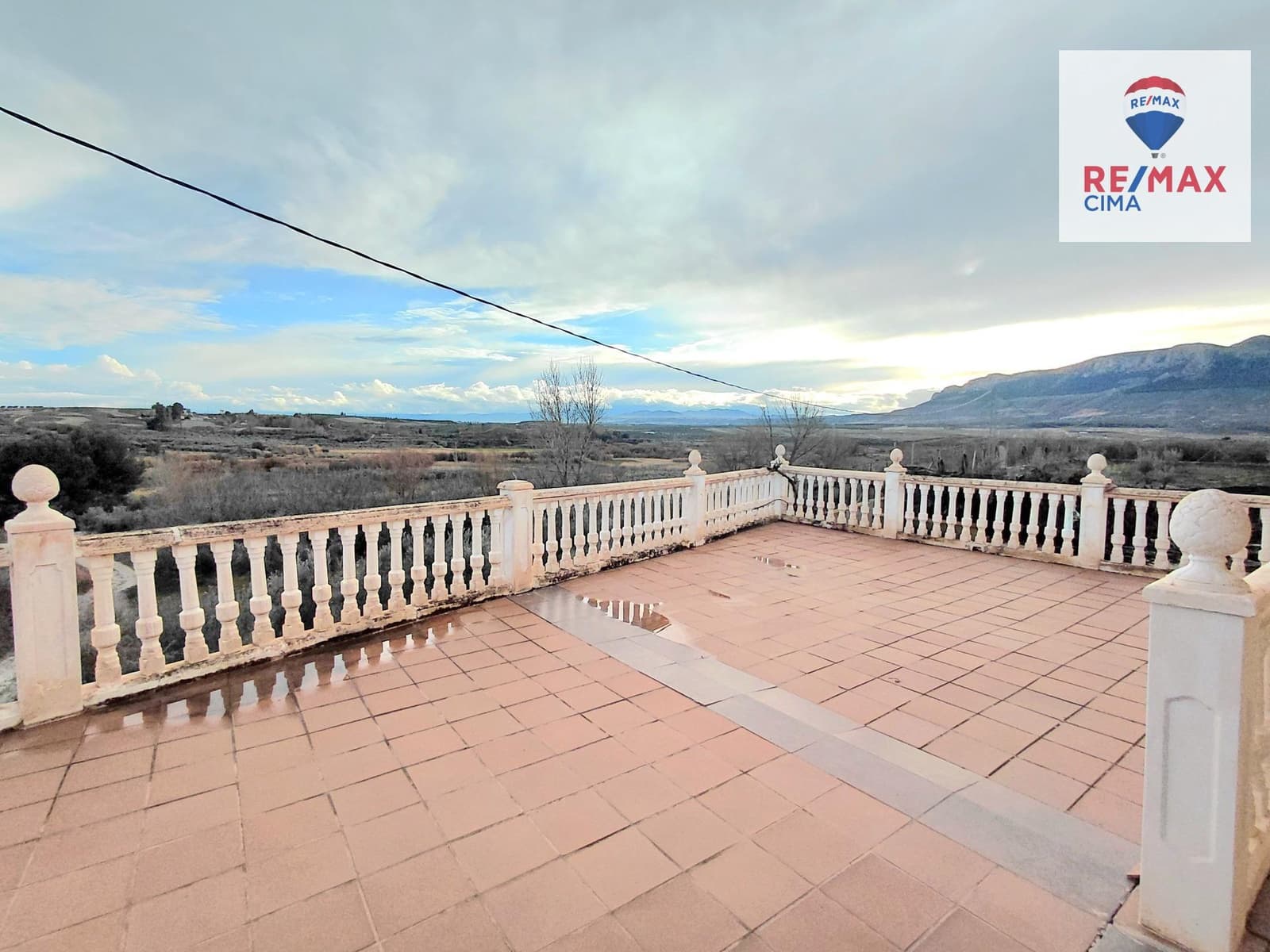 7 Zimmer Villa zu verkaufen in Benamaurel mit Garage - 230.000 € (Ref: 9616072)