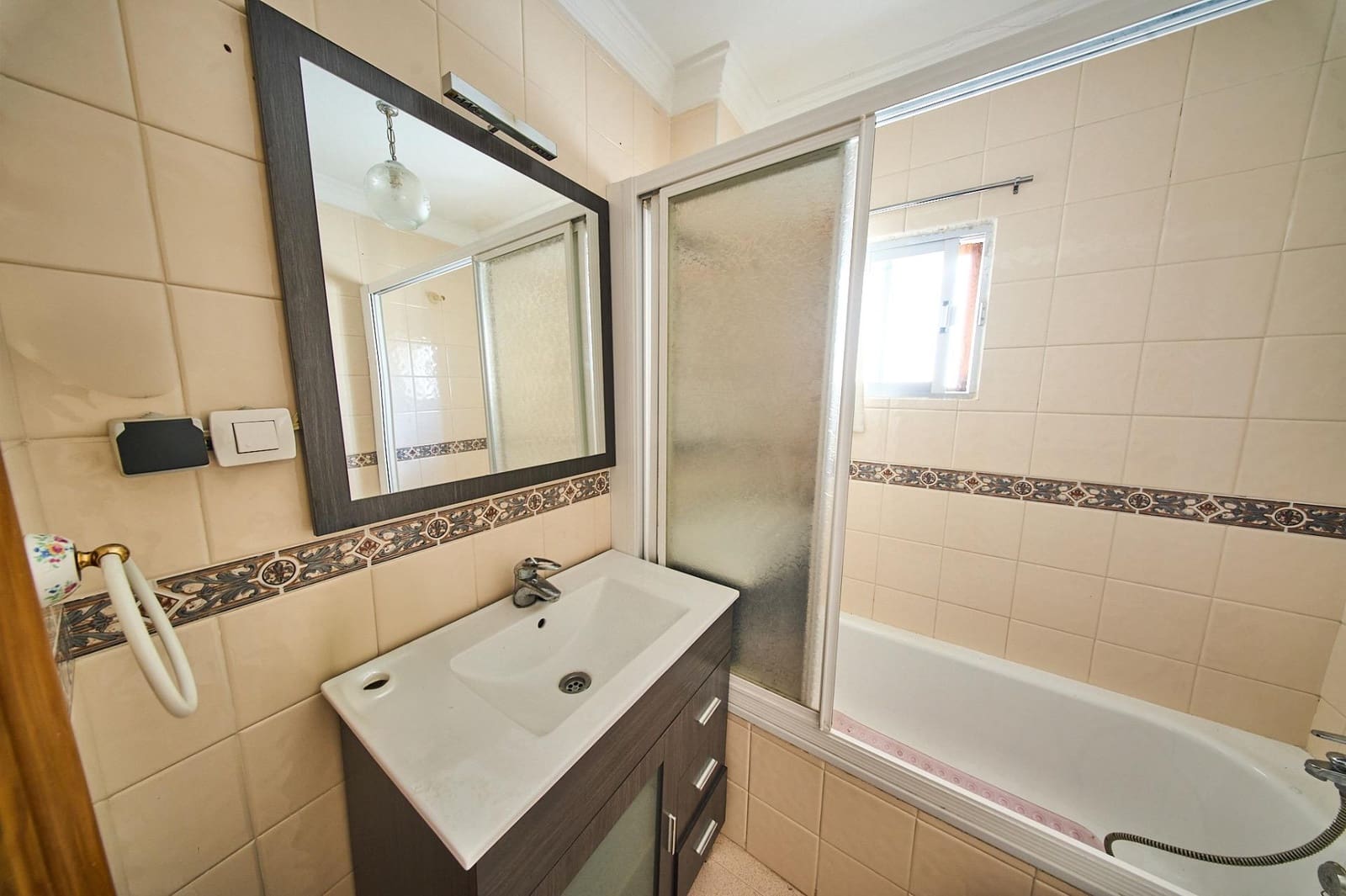 4 Zimmer Haus zu verkaufen in Quentar - 68.000 € (Ref: 9621831)