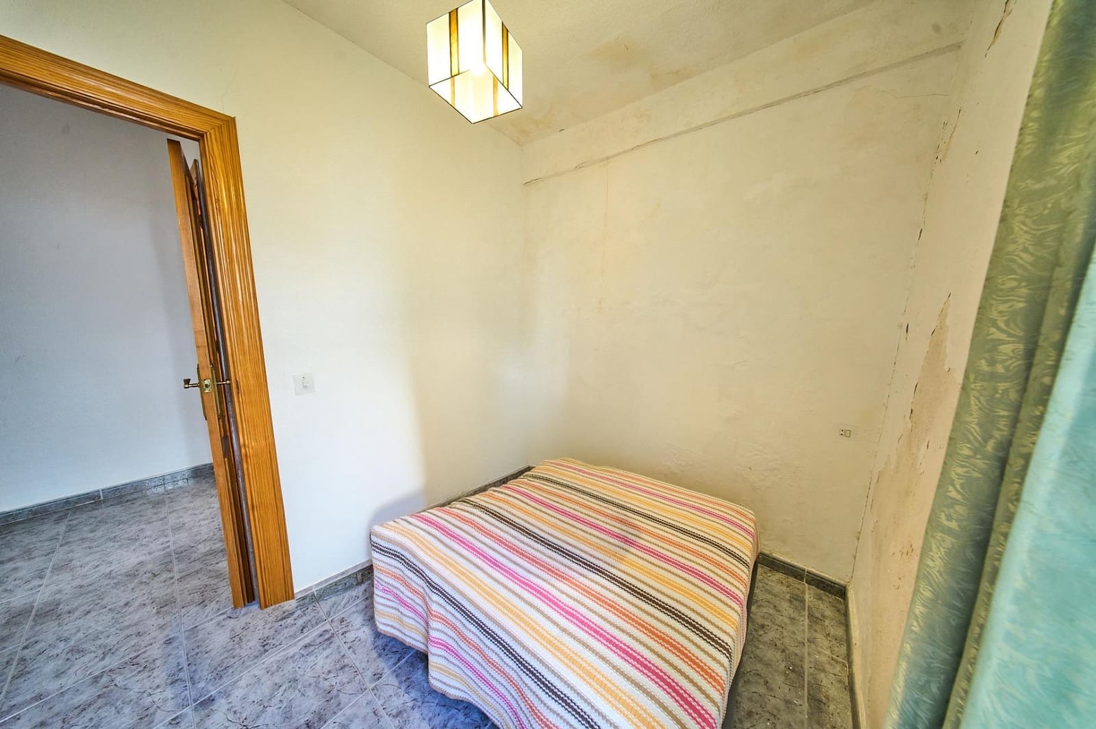 4 sypialnia Dom na sprzedaż w Quentar - 68 000 € (Ref: 9621831)