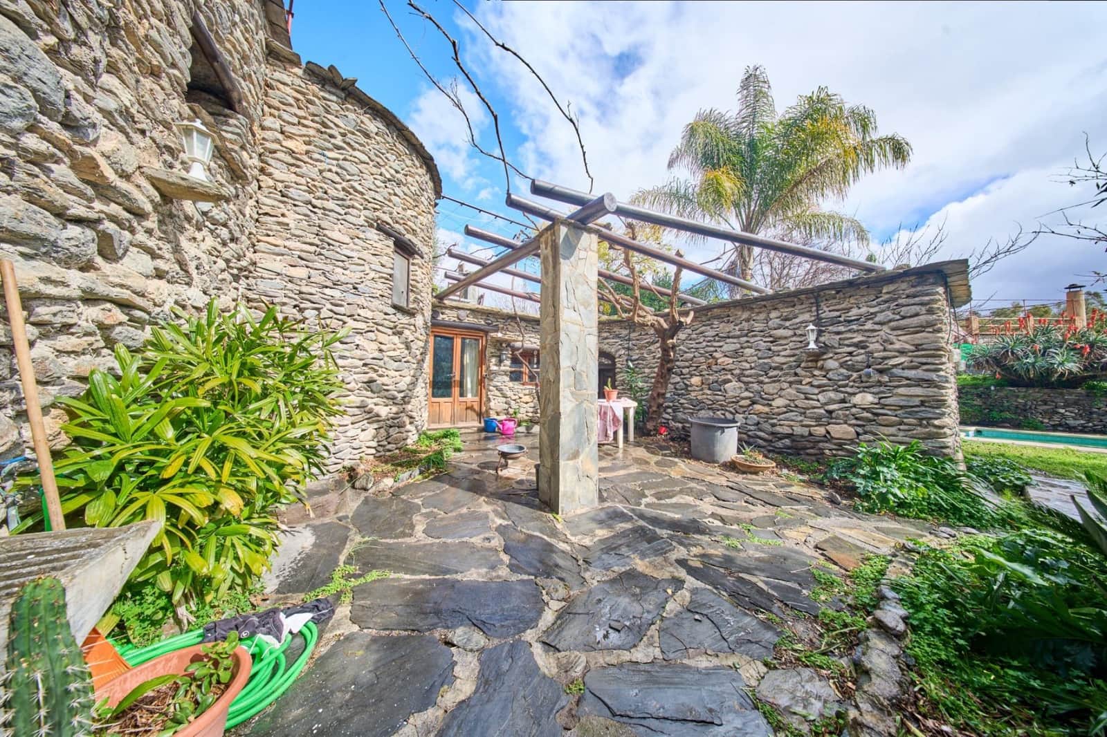 4 Zimmer Finca/Landgut zu verkaufen in Orgiva mit Pool - 275.000 € (Ref: 9627801)