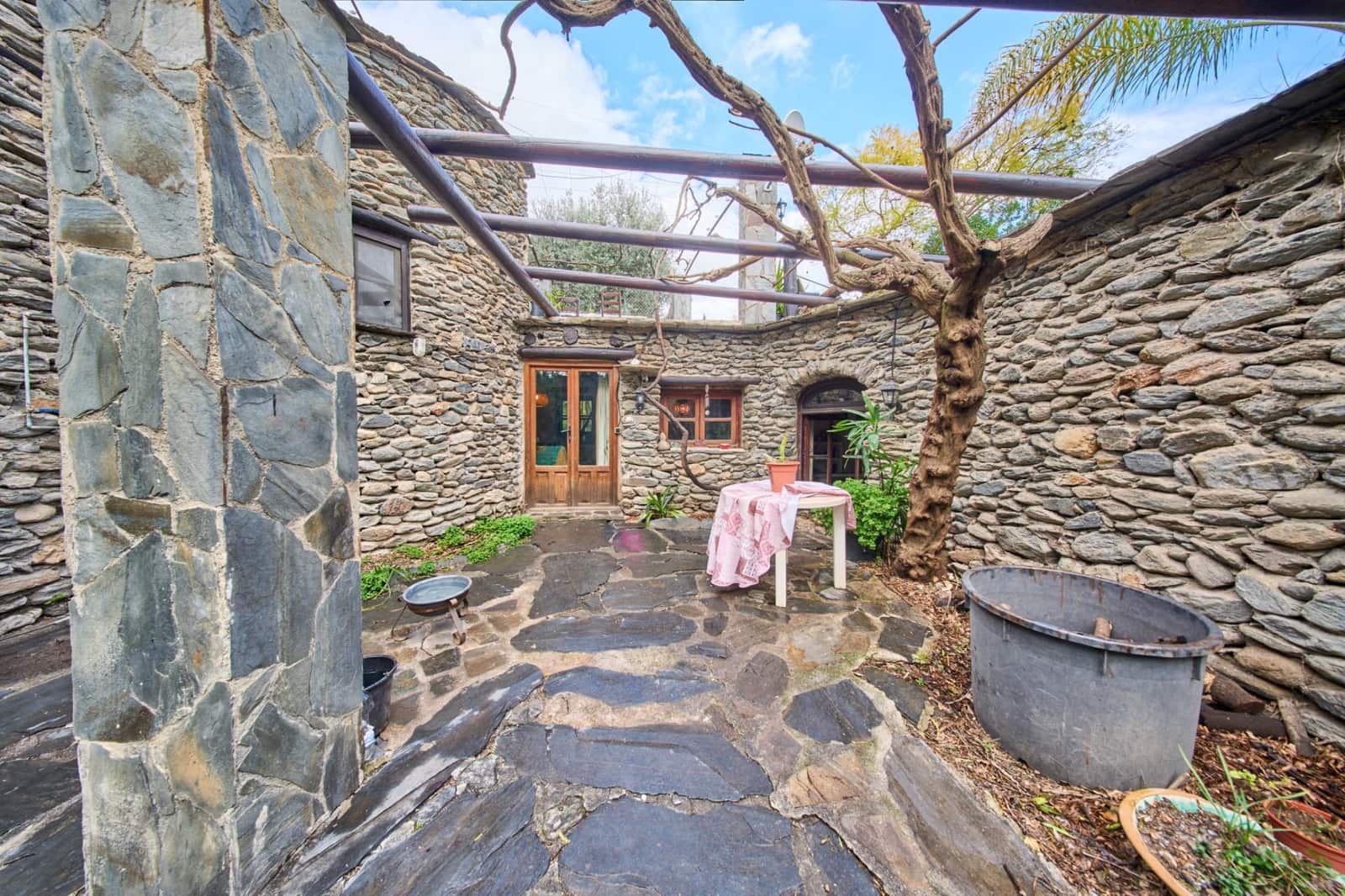 4 Zimmer Finca/Landgut zu verkaufen in Orgiva mit Pool - 275.000 € (Ref: 9627801)