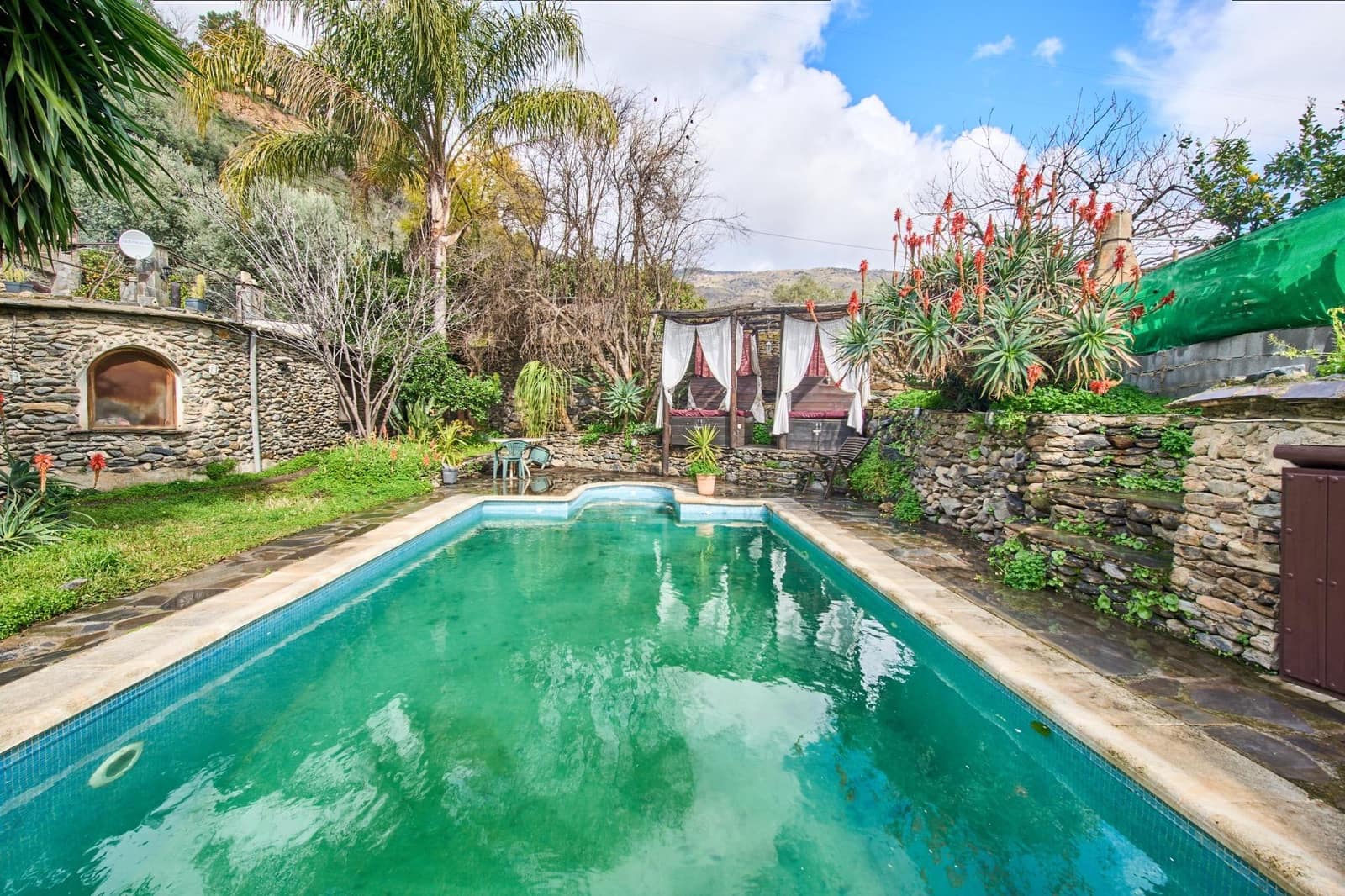 4 Zimmer Finca/Landgut zu verkaufen in Orgiva mit Pool - 275.000 € (Ref: 9627801)