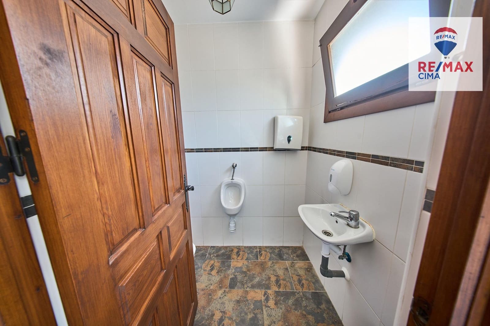 Business for rent in Niguelas - € 1,100 (Ref: 9630289)