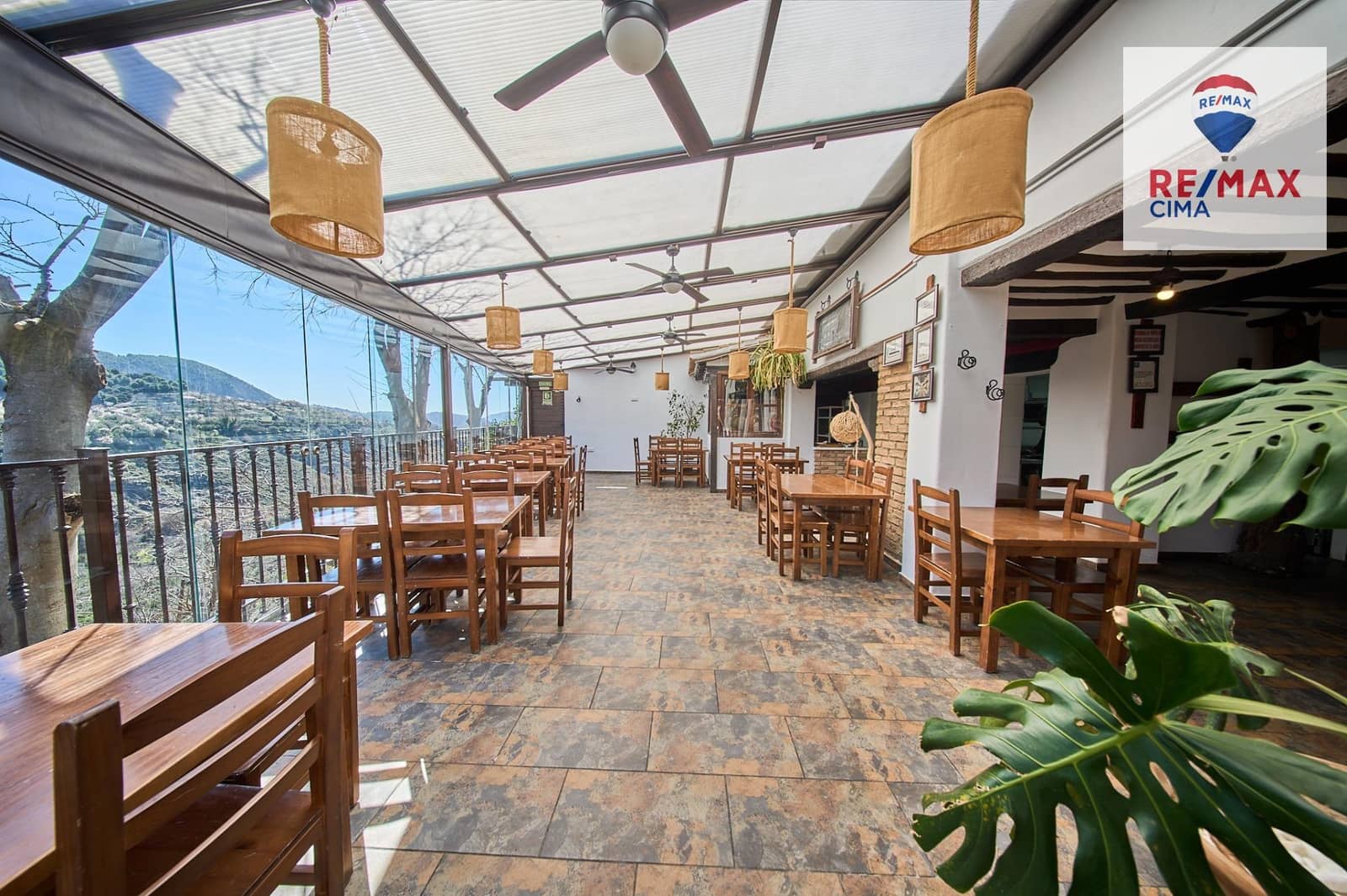 Business for rent in Niguelas - € 1,100 (Ref: 9630289)