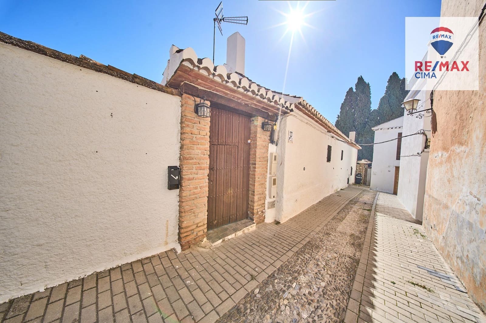 Business for rent in Niguelas - € 1,100 (Ref: 9630289)