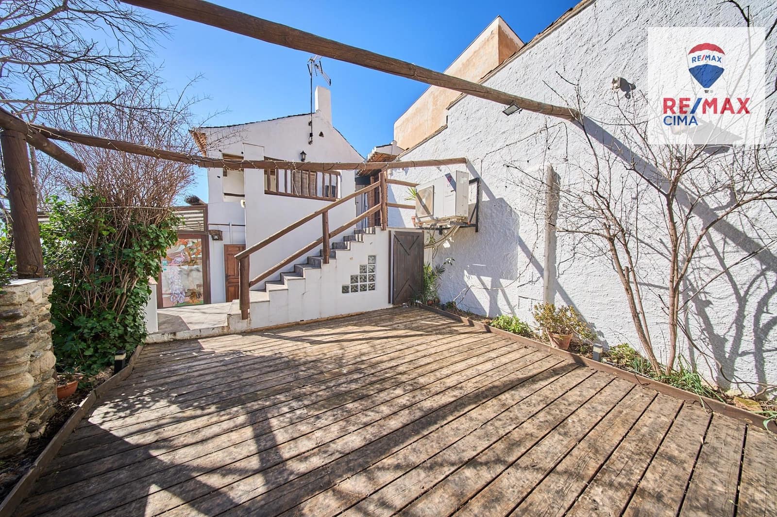 Business for rent in Niguelas - € 1,100 (Ref: 9630289)