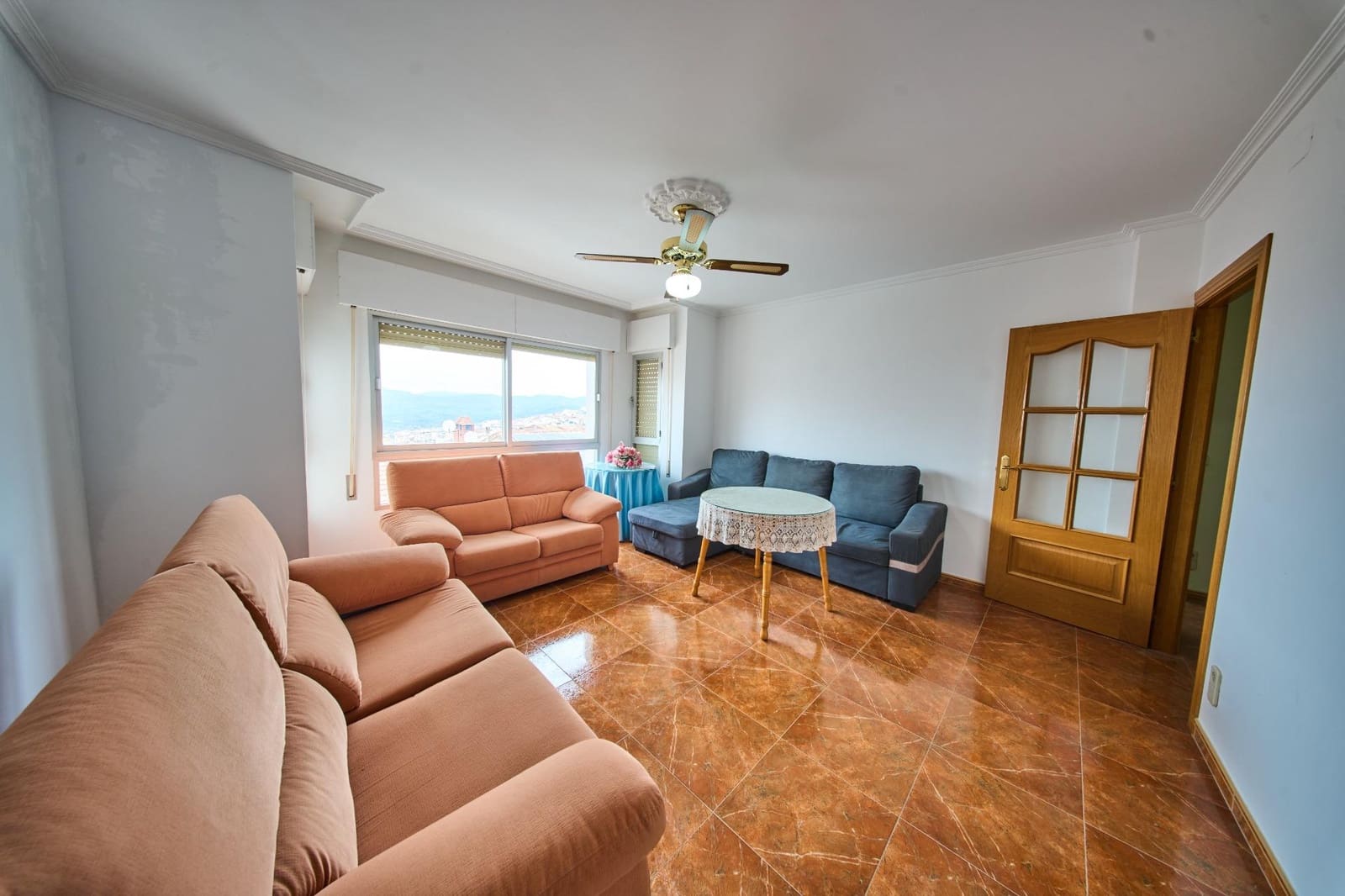 Finca/Casa Rural de 9 habitaciones en Castillo de Locubín en venta con garaje - 160.000 € (Ref: 9630295)