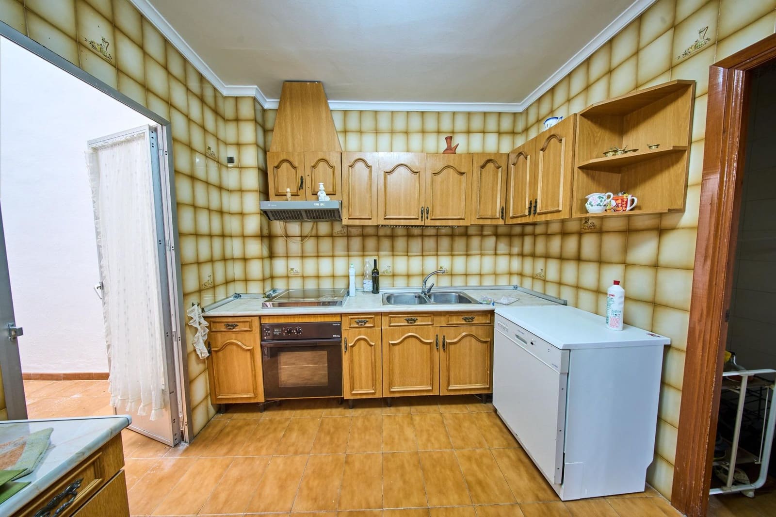 Finca/Casa Rural de 9 habitaciones en Castillo de Locubín en venta con garaje - 160.000 € (Ref: 9630295)