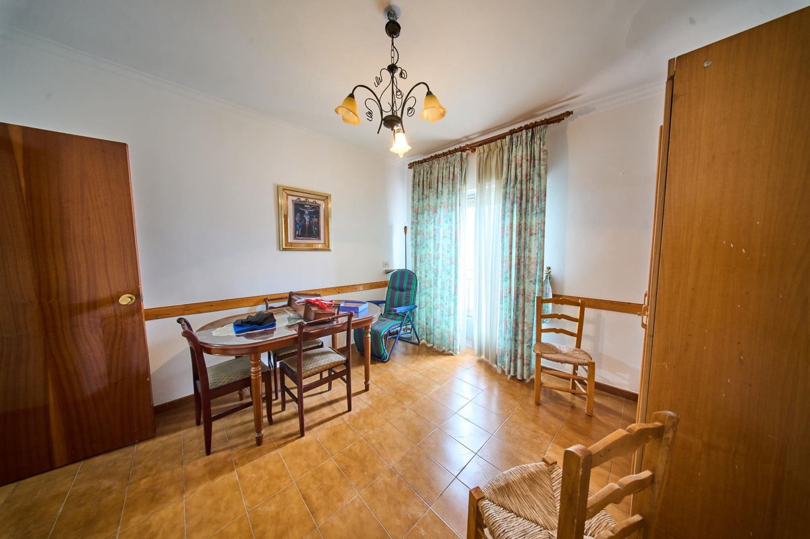 9 bedroom Finca/Country House for sale in Castillo de Locubin with garage - € 160,000 (Ref: 9630295)