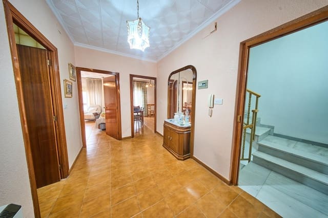 9 Zimmer Finca/Landgut zu verkaufen in Castillo de Locubín mit Garage - 160.000 € (Ref: 9630295)