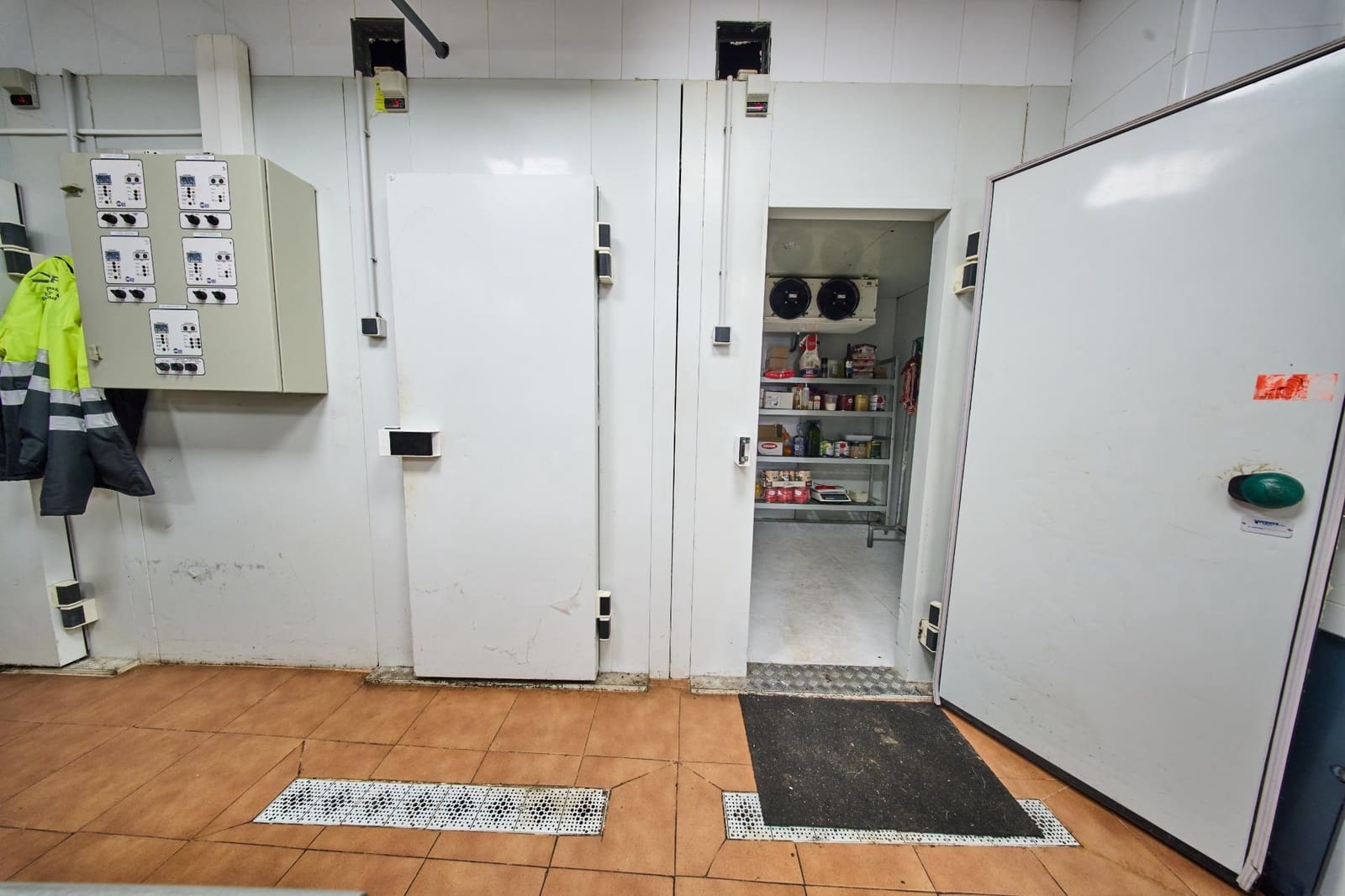 Gewerbe zu verkaufen in Castillo de Locubin - 850.000 € (Ref: 9634518)