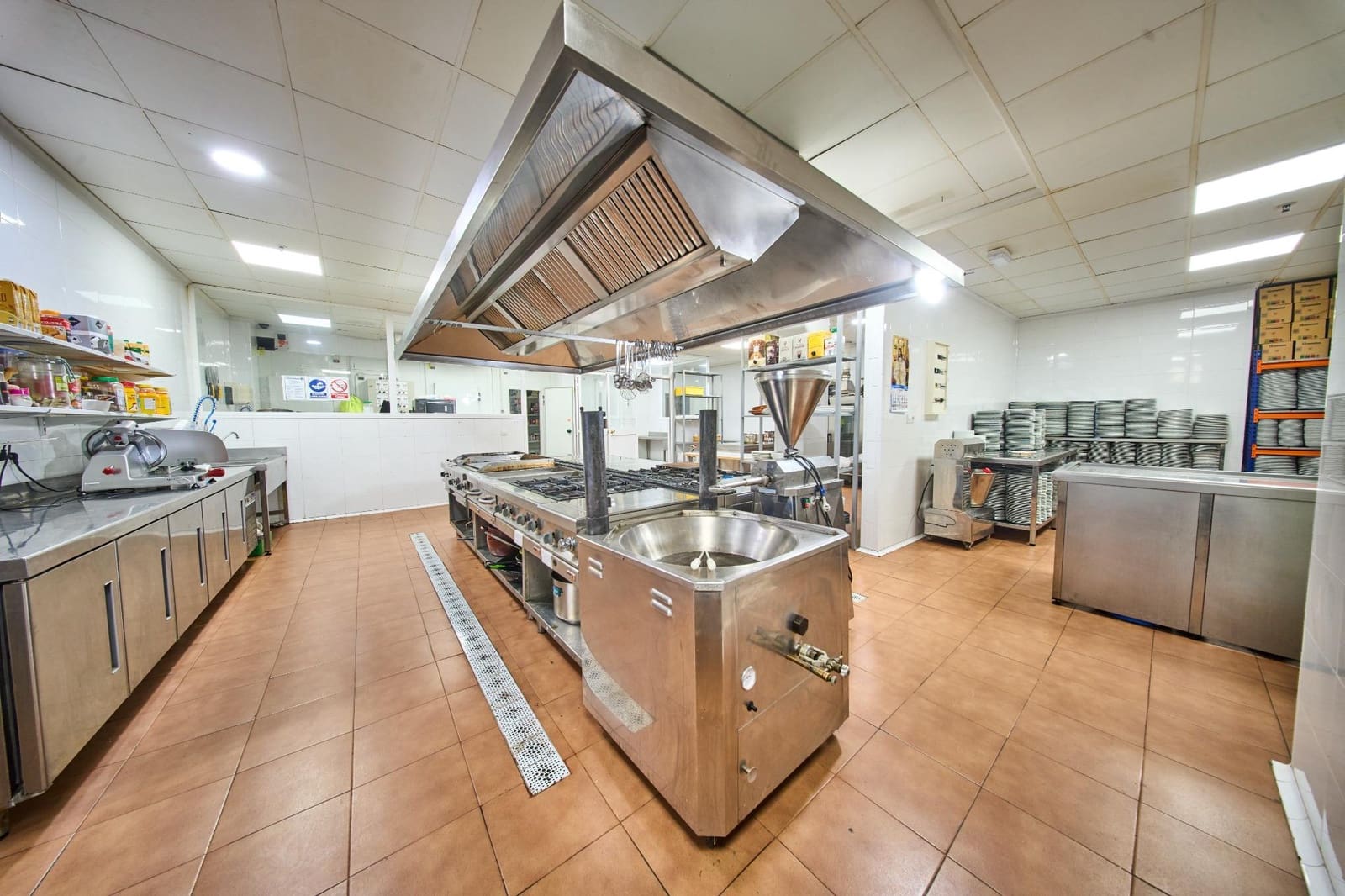 Gewerbe zu verkaufen in Castillo de Locubin - 850.000 € (Ref: 9634518)