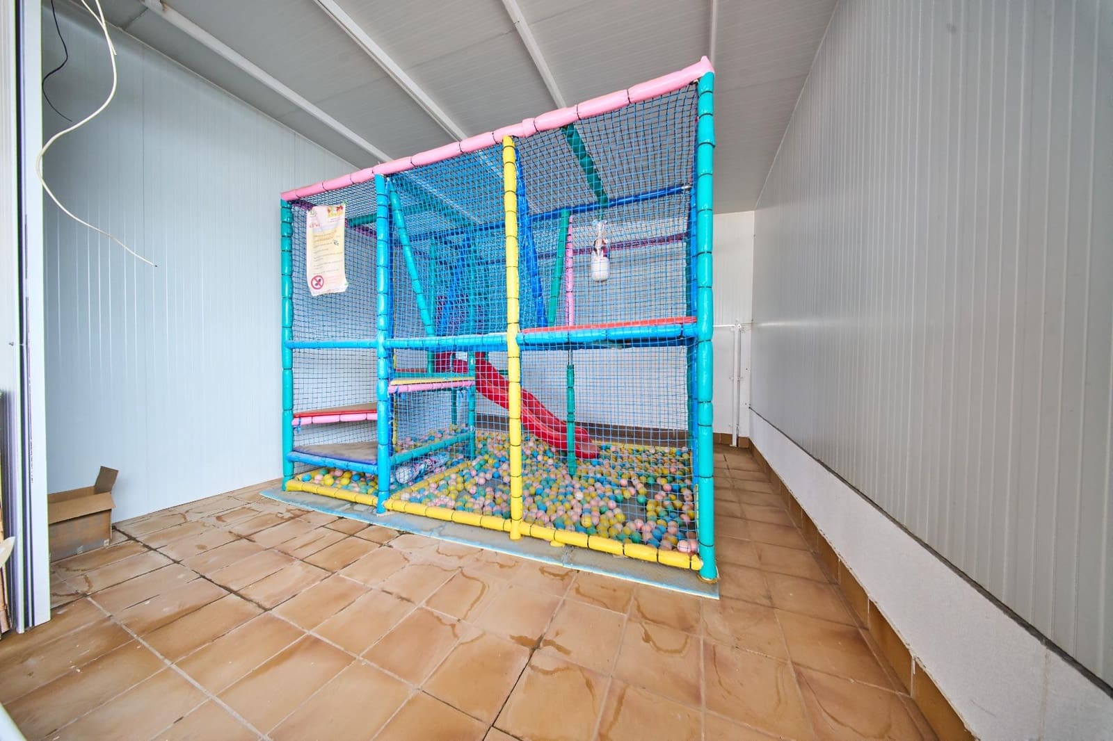 Gewerbe zu verkaufen in Castillo de Locubin - 850.000 € (Ref: 9634518)