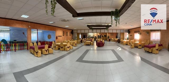 3 bedroom Commercial for sale in El Hijate, Alcóntar - € 450,000 (Ref: 9637790)