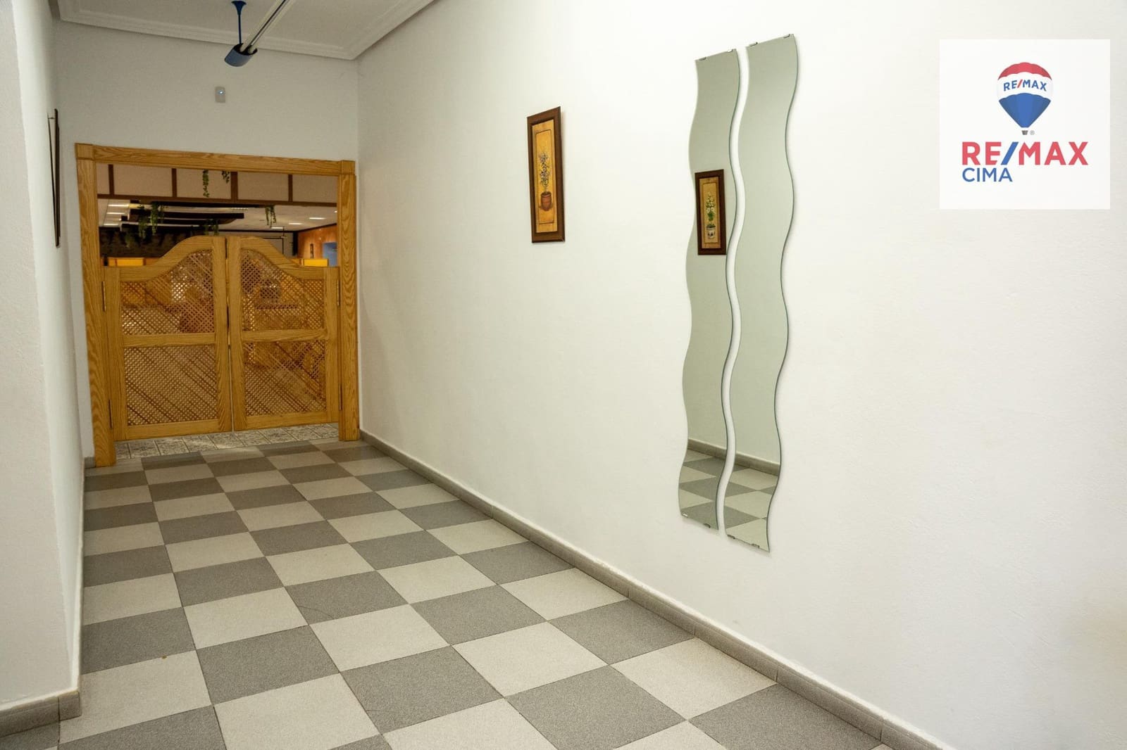 3 bedroom Commercial for sale in El Hijate - € 450,000 (Ref: 9637790)