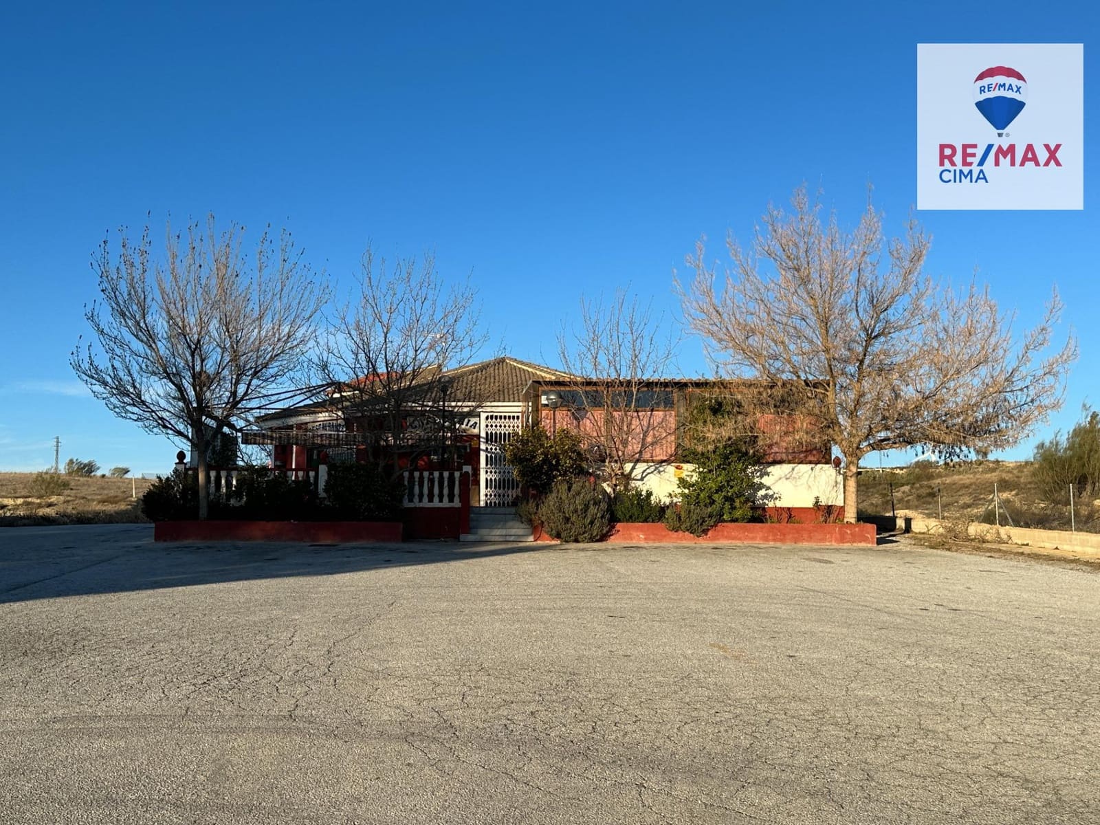 3 bedroom Commercial for sale in El Hijate - € 450,000 (Ref: 9637790)