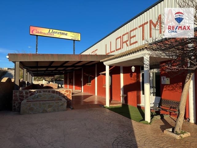 3 slaapkamer Commercieel te koop in El Hijate, Alcóntar - € 450.000 (Ref: 9637790)