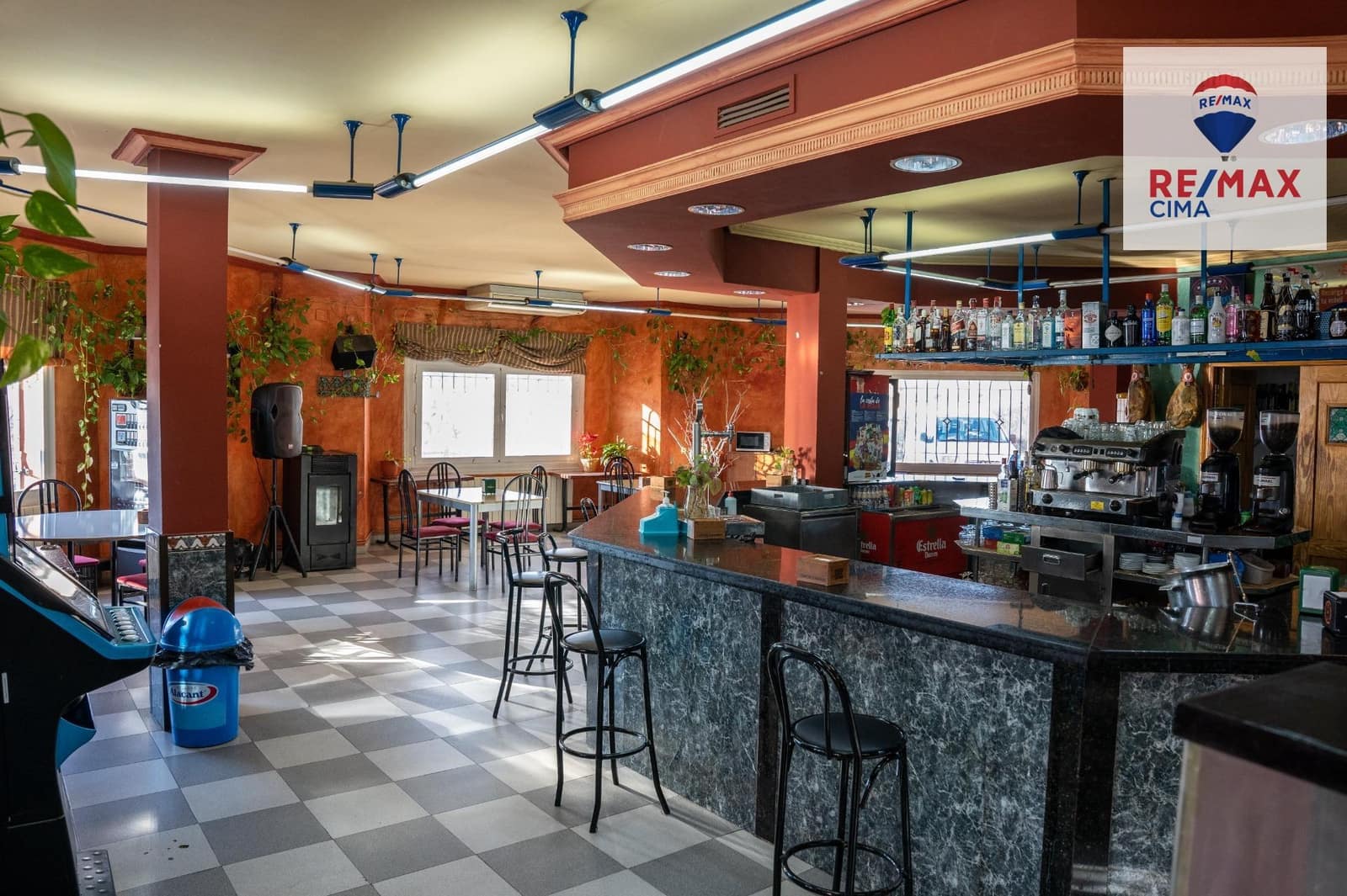 3 sovrum Kommersiell till salu i El Hijate - 450 000 € (Ref: 9637790)