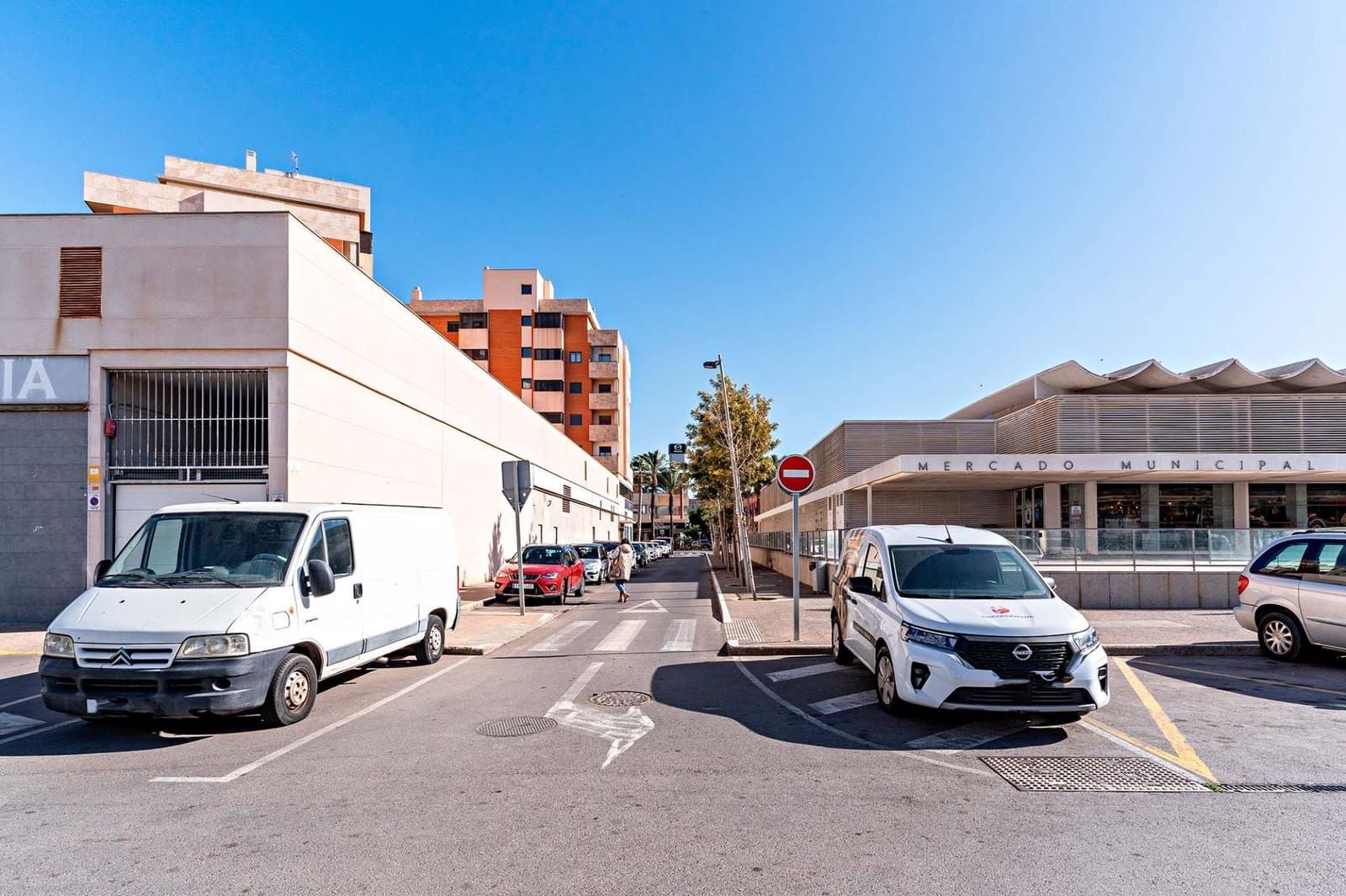 1 bedroom Flat for sale in Roquetas de Mar with garage - € 119,000 (Ref: 9645252)