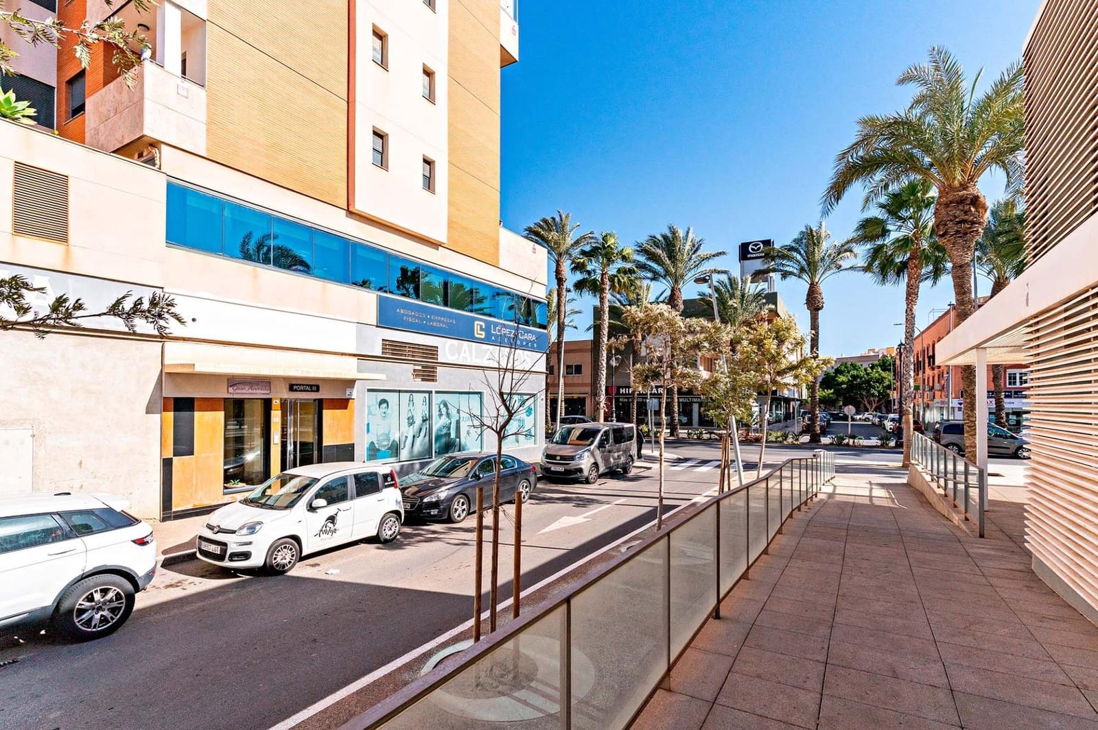1 bedroom Flat for sale in Roquetas de Mar with garage - € 119,000 (Ref: 9645252)
