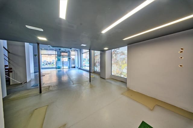 Commerciale da affittare in Centro - Sagrario, Granada città - 1.600 € (Rif: 9645254)