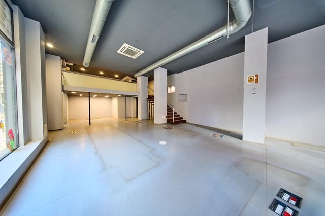 Commerciale da affittare in Centro - Sagrario, Granada città - 1.600 € (Rif: 9645254)