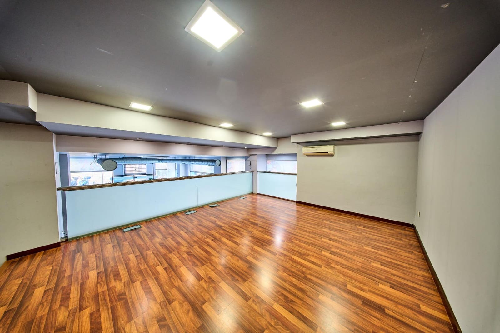 Commerciale da affittare in Granada citta - 1.600 € (Rif: 9645254)