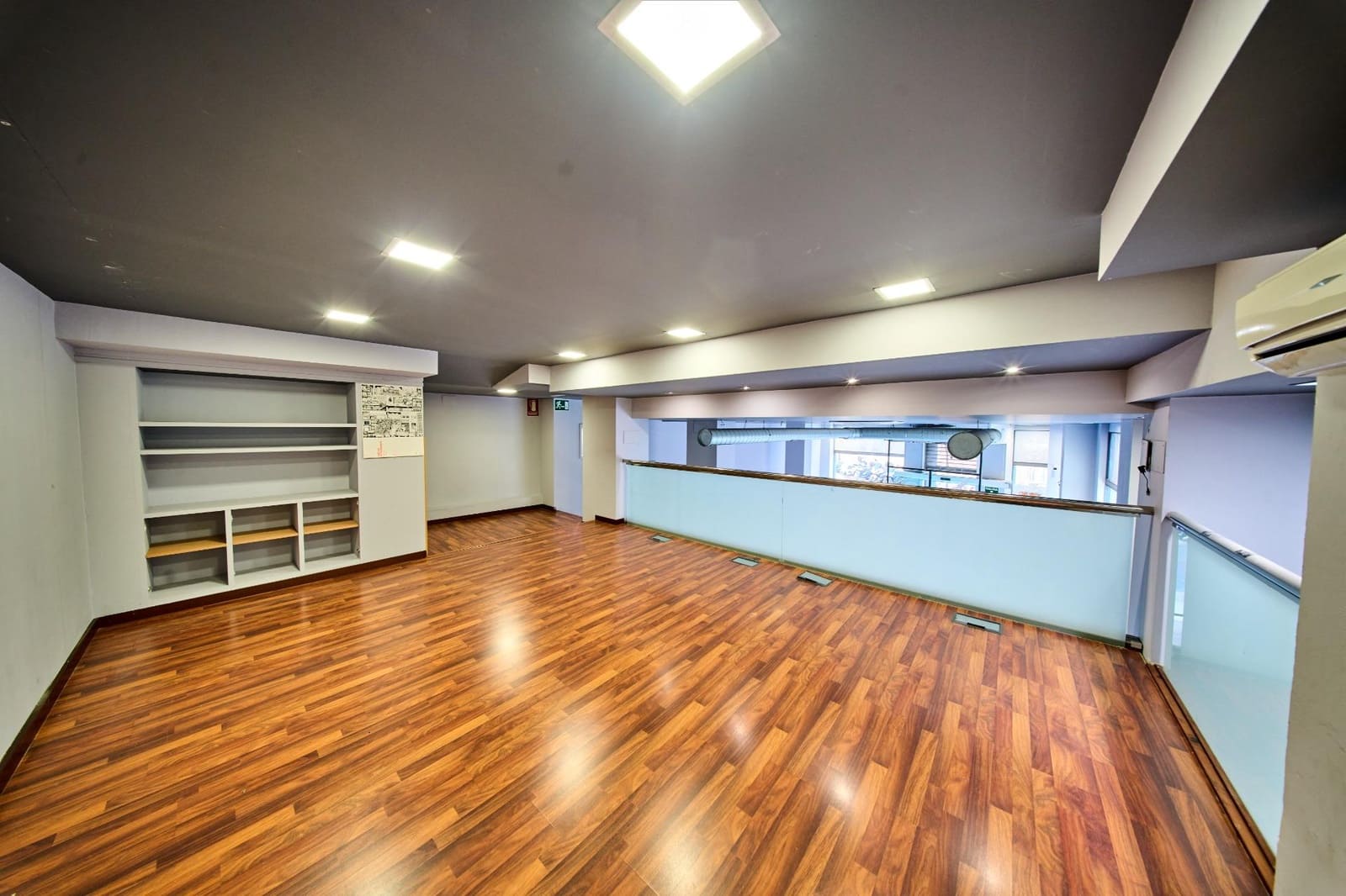 Commerciale da affittare in Granada citta - 1.600 € (Rif: 9645254)