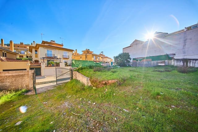 Bauplatz zu verkaufen in Carretera de la Sierra, Granada Stadt - 550.000 € (Ref: 9645255)