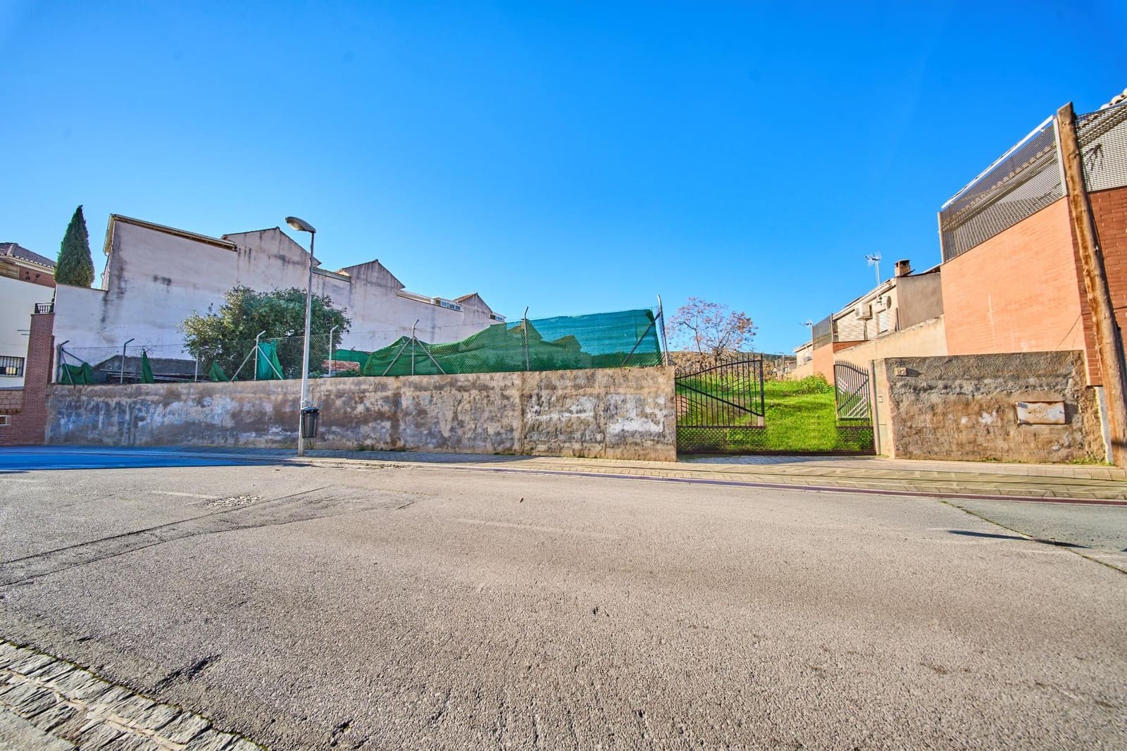 Building Plot for sale in Granada city - € 550,000 (Ref: 9645255)